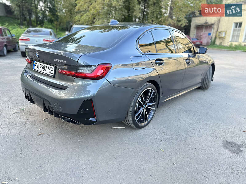 Седан BMW 3 Series 2020 в Киеве