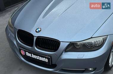 Седан BMW 3 Series 2009 в Ровно