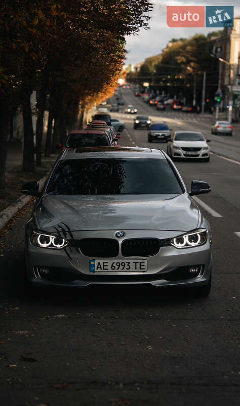 Седан BMW 3 Series 2014 в Днепре