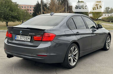 Седан BMW 3 Series 2014 в Кременчуці