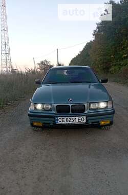 Седан BMW 3 Series 1995 в Новоселице