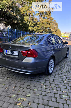 Седан BMW 3 Series 2011 в Ужгороді