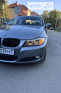 Седан BMW 3 Series 2011 в Ужгороді