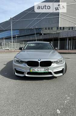 Седан BMW 3 Series 2013 в Львове