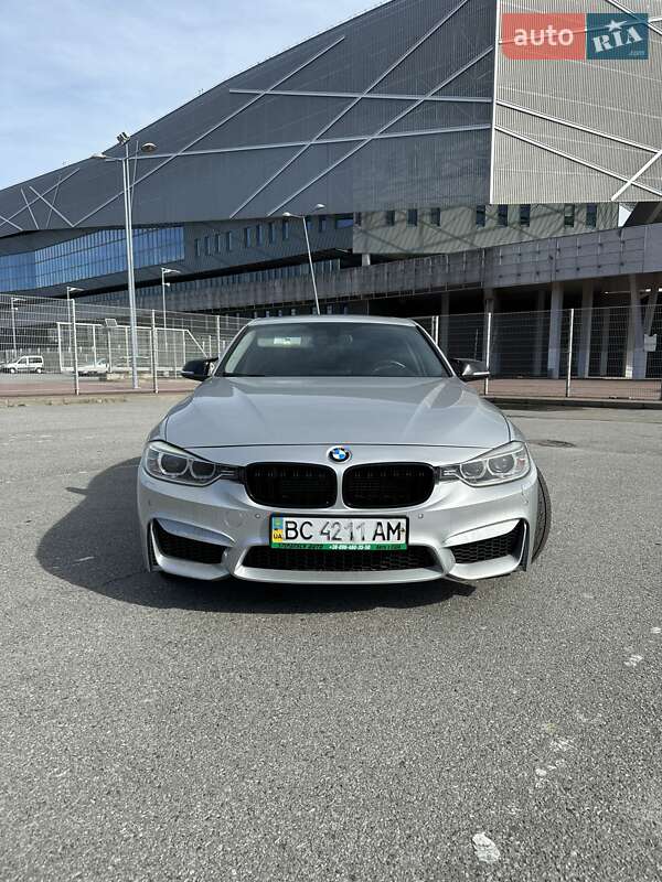 Седан BMW 3 Series 2013 в Львові