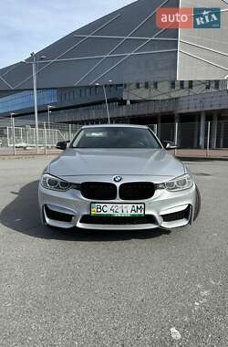 Седан BMW 3 Series 2013 в Львові