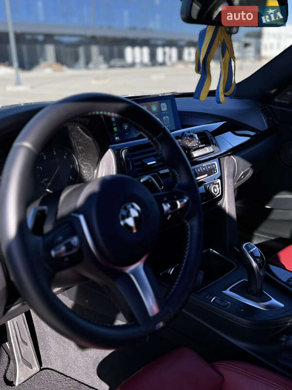 Седан BMW 3 Series 2018 в Львові