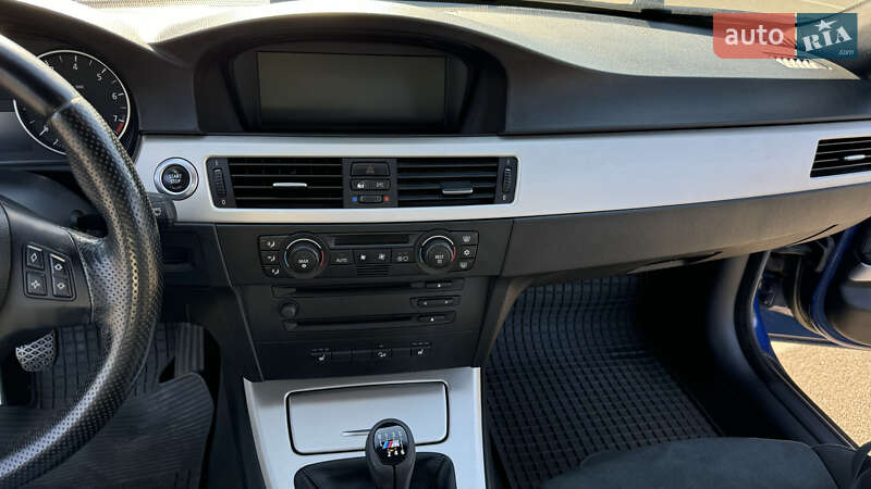 Седан BMW 3 Series 2006 в Києві