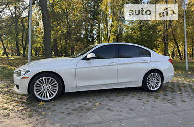 Седан BMW 3 Series 2014 в Києві