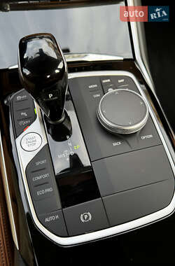 Седан BMW 3 Series 2022 в Киеве