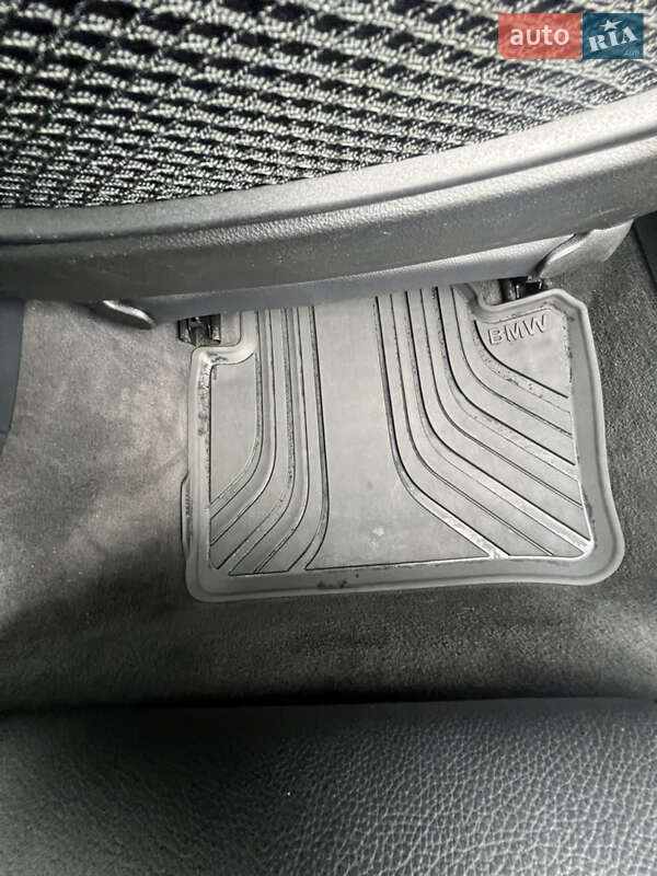 Седан BMW 3 Series 2012 в Житомире