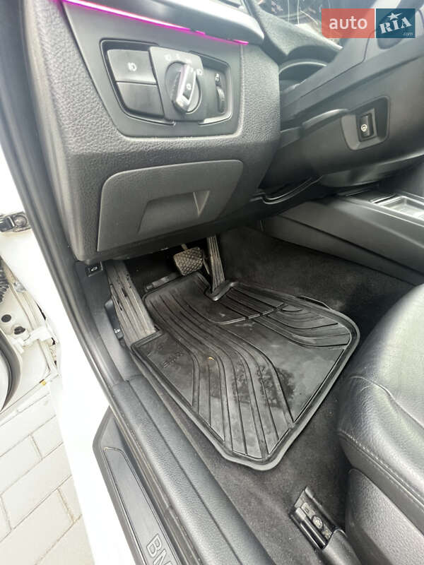 Седан BMW 3 Series 2012 в Житомире