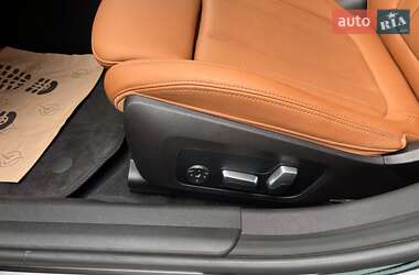Седан BMW 3 Series 2022 в 