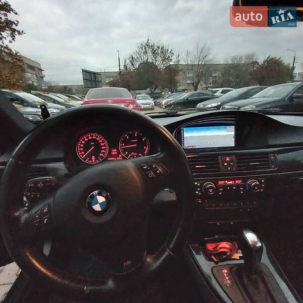 Купе BMW 3 Series 2011 в Чернівцях