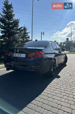 Седан BMW 3 Series 2017 в Днепре