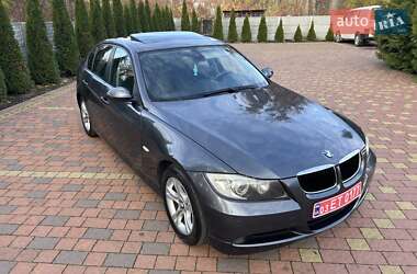 Седан BMW 3 Series 2007 в Жовкві