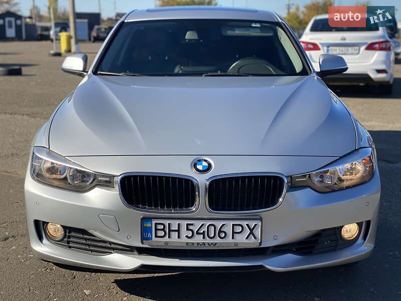Седан BMW 3 Series 2015 в Одесі