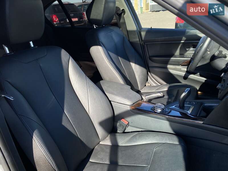 Седан BMW 3 Series 2015 в Одесі