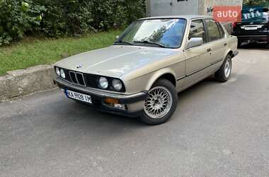 Седан BMW 3 Series 1985 в Києві