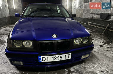 Седан BMW 3 Series 1998 в Коростене