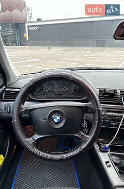 Седан BMW 3 Series 2004 в Києві