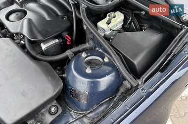 Седан BMW 3 Series 2004 в Києві