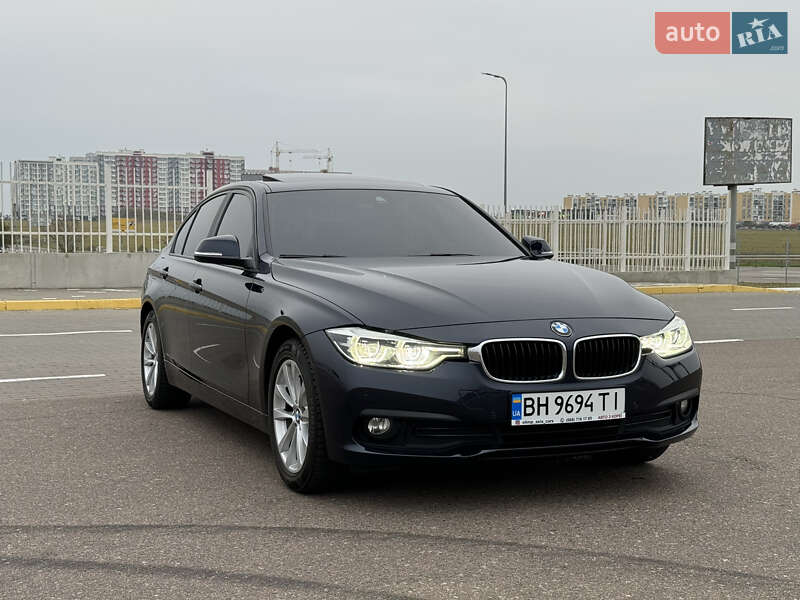 Седан BMW 3 Series 2016 в Одессе