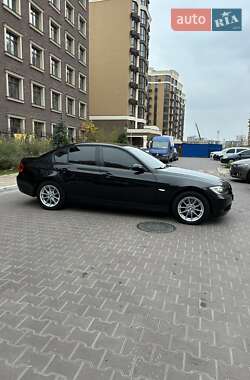 Седан BMW 3 Series 2005 в Києві