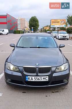 Седан BMW 3 Series 2005 в Києві