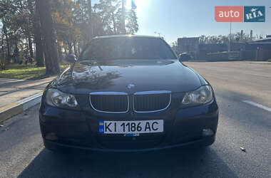 Седан BMW 3 Series 2007 в Бучі