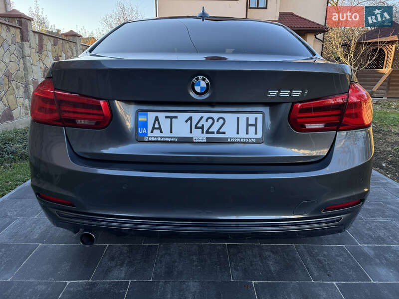 Седан BMW 3 Series 2016 в Івано-Франківську