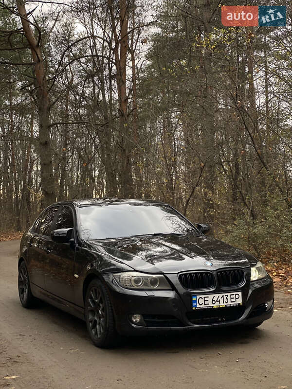 Седан BMW 3 Series 2011 в Чернівцях