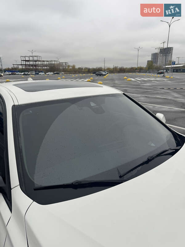 Седан BMW 3 Series 2018 в Києві фото 6 Седан BMW 3 Series 2018 в Києві