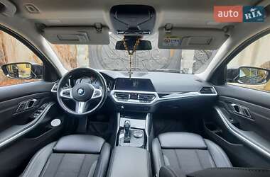 Седан BMW 3 Series 2019 в Львове