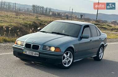 Седан BMW 3 Series 1997 в Жовкве