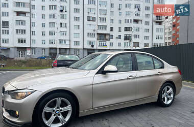 Седан BMW 3 Series 2013 в Львове