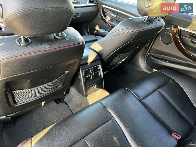 Седан BMW 3 Series 2015 в Одессе
