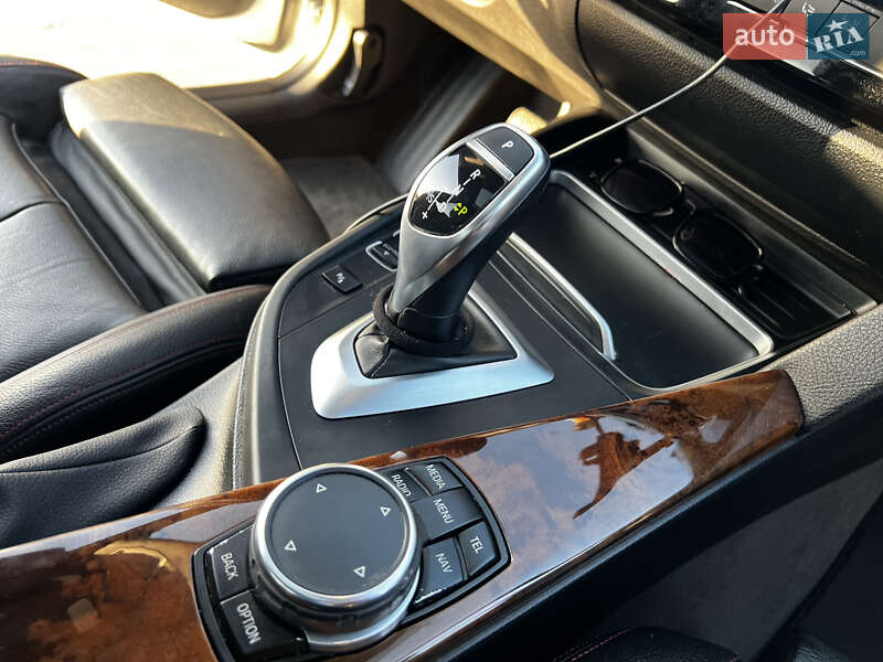Седан BMW 3 Series 2015 в Одессе