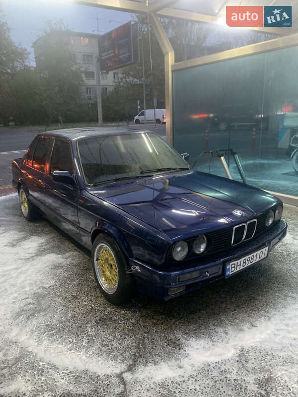 Седан BMW 3 Series 1985 в Одессе