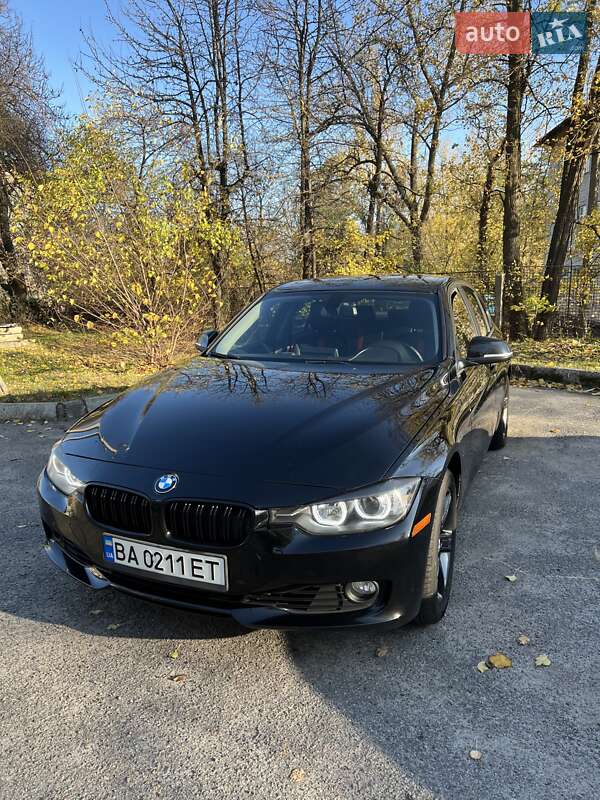 Седан BMW 3 Series 2015 в Світловодську