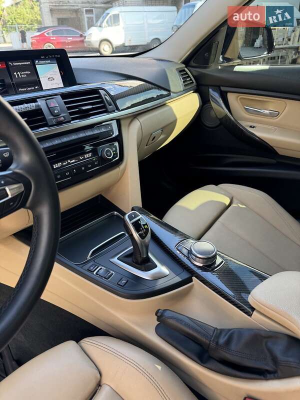Седан BMW 3 Series 2017 в Дніпрі фото 16 Седан BMW 3 Series 2017 в Дніпрі