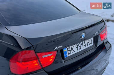 Седан BMW 3 Series 2009 в Виннице