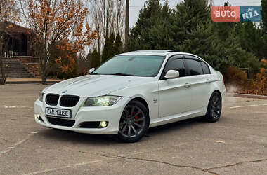 BMW 3 Series 2011