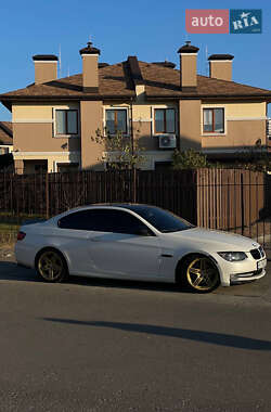 Купе BMW 3 Series 2011 в Києві