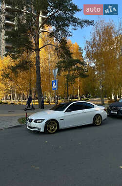 Купе BMW 3 Series 2011 в Києві