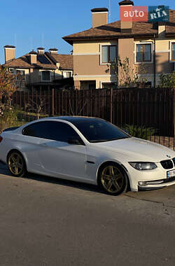 Купе BMW 3 Series 2011 в Киеве