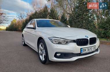 Седан BMW 3 Series 2017 в 