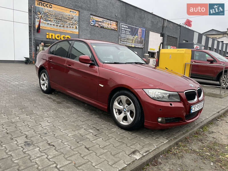 Седан BMW 3 Series 2010 в Вижниці