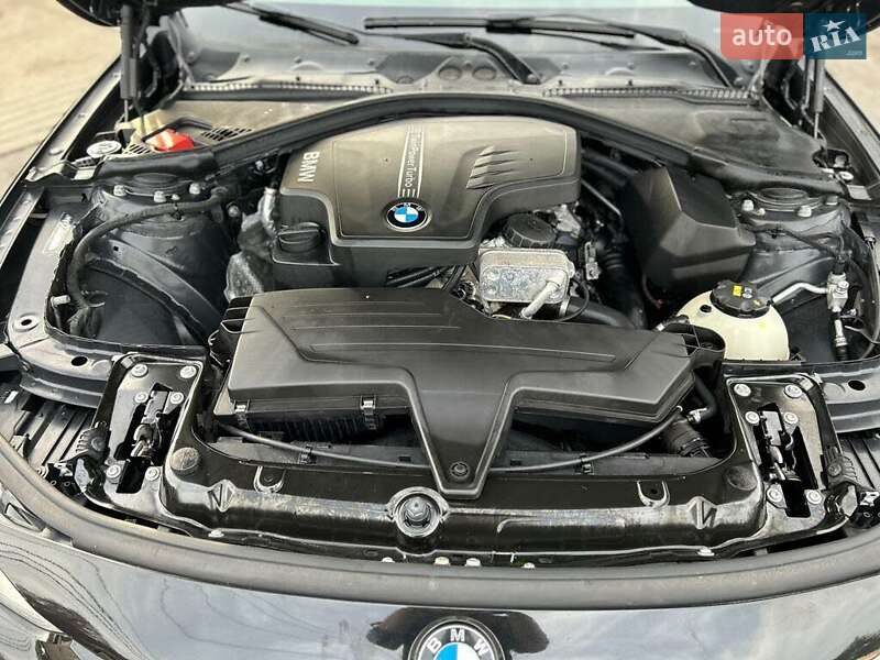 Седан BMW 3 Series 2015 в Львове