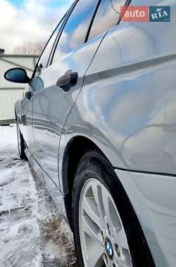 Седан BMW 3 Series 2005 в Киеве